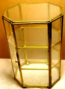 Markenlos ~ Sechseck Messing & Glas 8-seitig Mini Display 3 Böden Kuriositätenschrank - Bild 1 von 24
