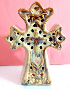 Holy Cross Backlit by Candle - Picture 1 of 5