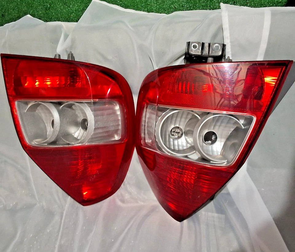 Juego de luces traseras para Honda Fit 2007-2008 conjunto halógeno lente roja izquierda y derecha Foto 1 de 1