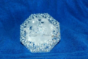 Waterford Crystal Disney 75th Anniversary Briefbeschwerer mit Box  - Bild 1 von 10