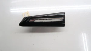 Lámpara de luz de giro lateral Cadillac XT4 2019-2022 fabricante de equipos originales para pasajeros traseros derecho - Imagen 1 de 10
