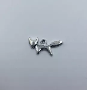 10 Silber Ton Fuchs Charms Niedlich Klein Handwerk Handwerk Metall Anhänger 0,75" Zoll - Bild 1 von 1