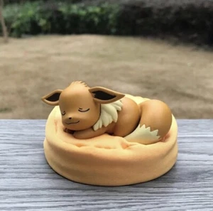 Figura para dormir de Pokémon Eevee - Imagen 1 de 3