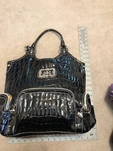 XL; Faux Leather Black; silver; shiny Handbag; Roomy; lots of pockets - Picture 1 of 2