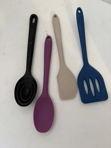 Core Silikon Utensilien Set, Mini 8" plus ein schrulliger Messlöffel - Bild 1 von 7