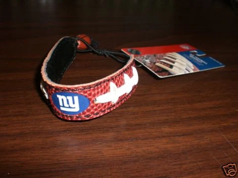 NY GIANTS FOOTBALL Seam Bracelet ONE SIZE FITSALL Cover
