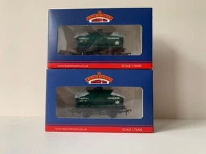 BACHMANN 00 GAUGE - 37-682A - 14 TON TANK WAGON 'CROSFIELD CHEMICALS' GREEN NEW - Picture 1 of 4