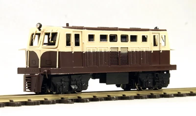 HOn30/HOe World Craft Sakai Works Type-F4 10-Ton Diesel Locomotive Kiso #136 Kit - Image 1 of 4