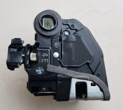 2013 to 2018 Genuine Lexus ES350 door lock actuator RIGHT REAR LIFETIME WARRANTY - Image 1 of 3