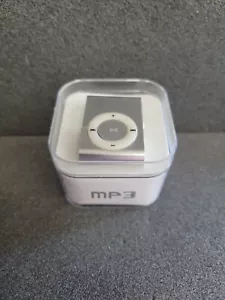 MP3 Multimedia Player with 1GB USB Flash Disk Small Silver With Clip - Picture 1 of 8