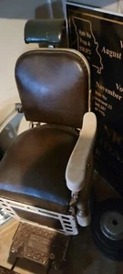 Barber Chair Theo A Kochs Chicago  - Picture 1 of 3