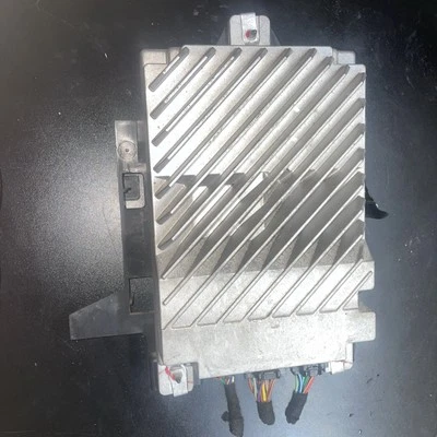 2010-2017 GMC Chevy TERRAIN Equinox Radio Audio Amplifier And Mount 22855806 OEM - Image 1 of 4