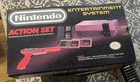 Nintendo NES Action Set Complete in Box CIB w/ Zapper DuckHuntMarioManual 