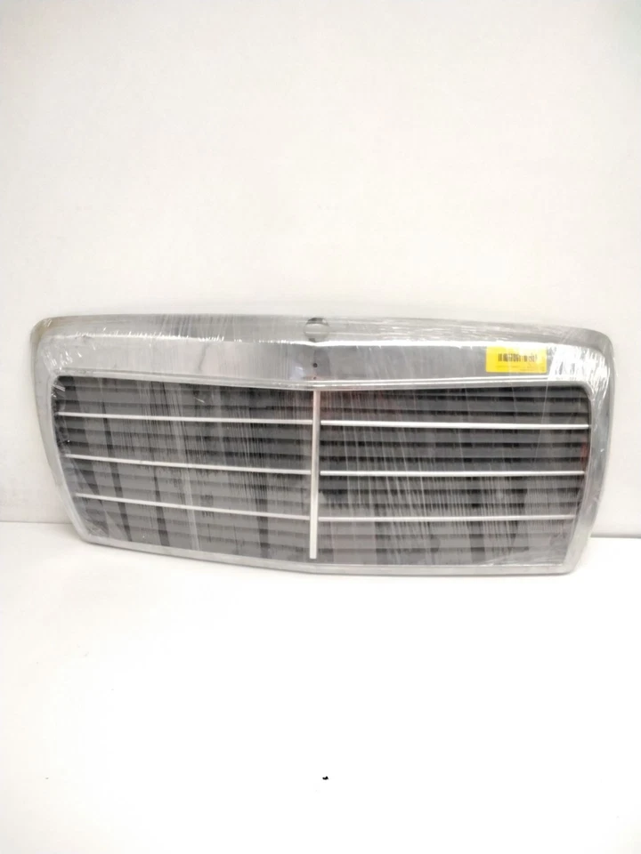 SIN REF. FRONTGITTER / 2742731 FÜR MERCEDES-BENZ 123 SEDAN W123 240 D 123.123 - Изображение 1 из 2