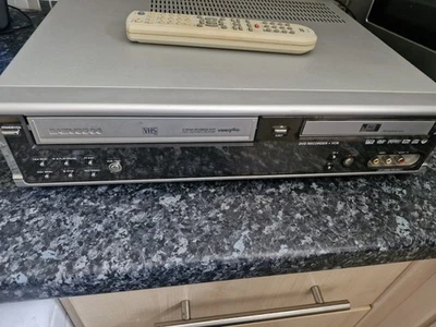 Daewood DF-4150P VCR/DVD Recorder Player- Spares And Repairs, Comes With Remote - Image 1 of 4