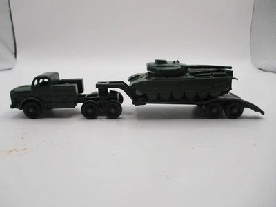 MATCHBOX MAJOR PACK M3A-V3 THORNEYCROFT ANTAR & CENTURION TANK.  NEAR MINTY! - Image 1 of 4