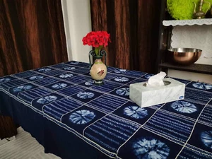 Indigo Shibori Tischdecke, Batik Baumwolle Wandteppich, handgefärbt, Handstickerei - Bild 1 von 8