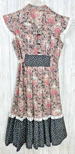 VTG Floral Paisley Cottagecore Prairie Dress Gunne Saxesque Lace Tie Waist Size7 - Picture 1 of 14