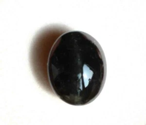 Awesome Scapolite Cat's Eye Cabochon AAA Quality Oval Shape 14*17 MM 17.60 Cts - Picture 1 of 2