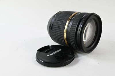 Lente macro Nikon #G567 Tamron B003 AF 18-270 mm f3,5-6,3 Di-II VC LD IF Foto 1 de 4