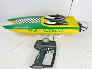 Pro Boat ADVERTENCIA JUSTA 24" Eléctrico Rally Catamarán RC Barco con Control Remoto - Imagen 1 de 17