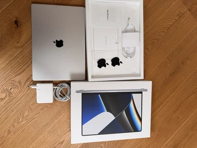 2021 Apple MacBook Pro (16", Apple M1 Pro Chip, 1 TB SSD) - Silber - Bild 1 von 4