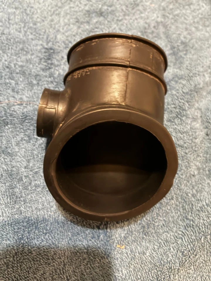 Manguera de codo de admisión turbocompresor clásico Saab 900 1985-1993 16 válvulas Foto 1 de 4