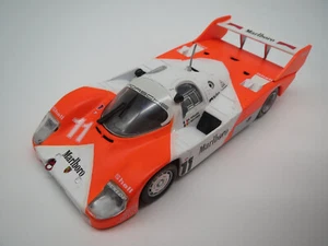 Quartzo Porsche 956 Short Tail #11 (blanco/naranja neón) 1:43 ¡sin embalaje! - Imagen 1 de 15