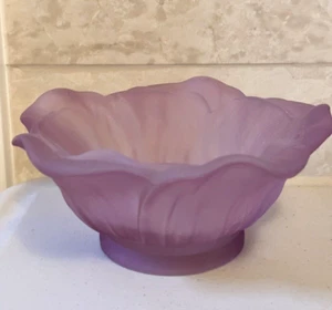 Bath & Body Works PURPLE TULIP Flower 3-Wick Large Candle Holder 14.5 oz NEW APR - Picture 1 of 12