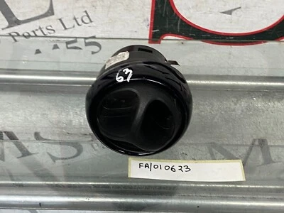 (AS) PARRILLA DE VENTILACIÓN DE AIRE SMART W453 FORFOUR TABLERO DELANTERO A4538305301 687503568R Foto 1 de 4