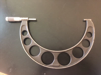 Micrômetro externo Brown & Sharpe 7-8” feito em Providence - Imagem 1 de 4