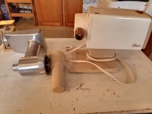 Tritatutto Oster funzionante modello 480 serie E - Foto 1 di 11