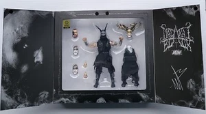 AEW Unrivaled Supreme The End Edition Malakai schwarz Jazwares Tresor in der Hand! - Bild 1 von 8