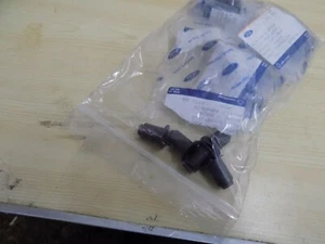 Genuine Ford Mondeo Kuga C-Mac Focus S-Max 2.0 TDCi Valve Stem Seal 1231935 - Picture 1 of 1