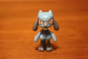 TOMY Pokemon Figure Toy 2006 Riolu Pearl Metallic - Picture 1 of 4
