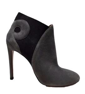 AZZEDINE ALAIA GRAY SUEDE ANKLE BOOTS, 38, $2650 - Picture 1 of 10
