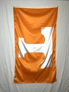 Tennessee Volunteers 36"X60" Flag Banner Rico 2 Grommet - Picture 1 of 10