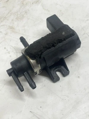 Válvula de vacío Volkswagen Sharan 2003 diésel 96 kW 40000PA66GF35 DTS766 Foto 1 de 4