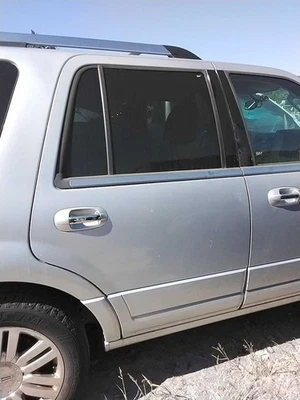 Used Rear Right Door Assembly Rear Side fits: 2012 Lincoln Navigator electric pr - Image 1 of 4