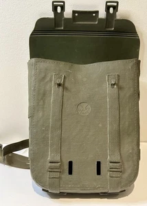 Vintage MARX WWII Army Plastic Backpack with Straps 1960s - MINT! - Picture 1 of 7