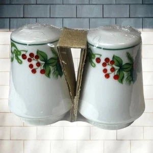 Royal Norfolk Holiday Agrifoglio Berries Natale Ceramica Sale e Pepe Shaker - Foto 1 di 7