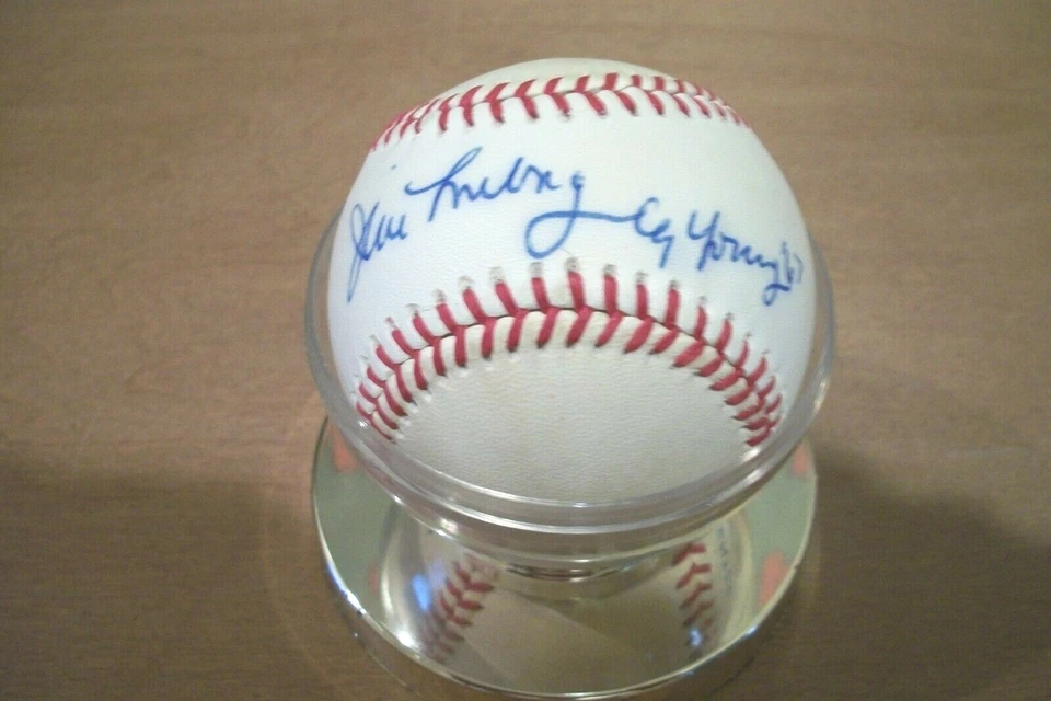 Jim Lonborg  Red Sox  Signed  American  League  Winner Cy Young 1967  Baseball - Image 1 of 4