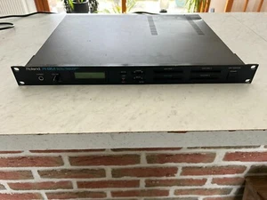 Roland R8 M - Picture 1 of 9