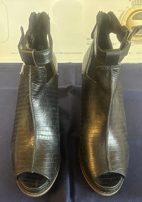 Ariat Backstage Peep Toe Wedge Black Lizard Print Leather Shoe Women's Size 7.5B - Image 1 of 4