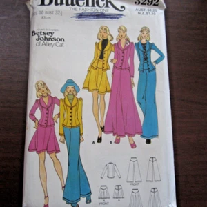 Betsy Johnson of Alley Cat Vintage Sewing Pattern sz 10 B83cm New Uncut 1970s - Picture 1 of 5