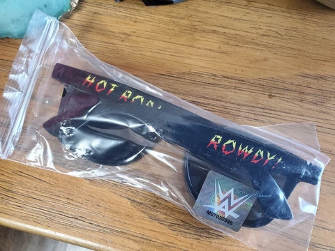 NEW SEALED WWE Rowdy Roddy Piper Collector's Box Official SUNGLASSES They Live Cover