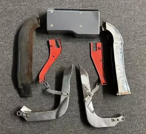 JUEGO DE BLINDAJE DE ENCENDIDO CORVETTE 1970-72 CON GUÍAS DE CABLE DE BLOQUE - USADO ORIGINAL SOBREVIVIENTES - Imagen 1 de 2