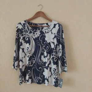 JM Collection Stretch-Top blau weiß Blumenmuster 3/4-Ärmel strukturiert NEU Petite Large - Bild 1 von 10