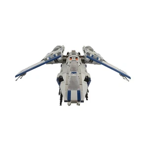 Compatible Craft Transport Ship Model with 2 Sliding Bay Doors 1595 - Picture 1 of 4