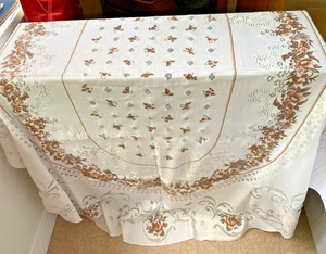 VINTAGE WHITE POLYESTER SPANISH LACE  OVAL TABLECLOTH~54" x 70" BROWN ROSES - Picture 1 of 3
